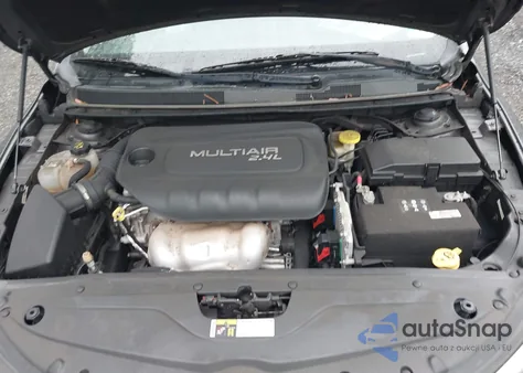 2015 Chrysler 200 Limited z USA, uszkodzony, nr VIN 1C3CCCAB9FN535883